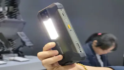 ulefone armor 24 phone  आ गया 22000mah बैटरी वाला फोन  10w बल्ब जैसी इमरजेंसी लाइट  फीचर्स भी है कमाल