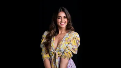 ileana d’cruz ने पहली बार दिखाया अपना बेबी बंप  वीडियो देख फैंस ने बरसाया प्यार