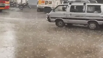 बांसवाड़ा भीलवाड़ा में गिरे ओले  14 जिलों में बारिश का अलर्ट  दो दिन आंधी तूफान की चेतावनी