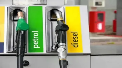 petrol diesel price  कच्चे तेल की कीमतों में भारी गिरावट  पेट्रोल डीजल भी होंगे सस्ते 