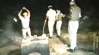 भरतपुर में पुलिस की बड़ी कार्रवाई  अवैध शराब बनाने वाली 8 भट्टियां तोड़ी  एक महिला गिरफ्तार