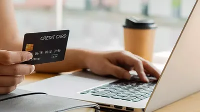 credit card tips  फेस्टिव सीजन में क्रेडिट कार्ड से कर रहे शॉपिंग  इन बातों का रखें ध्यान  होगा फायदा