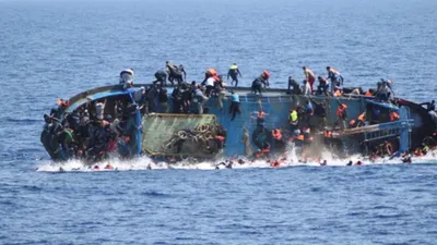 ट्यूनीशिया के तट पर डूबी नाव  19 लोगों की मौत  अफ्रीकी शरणार्थियों को लेकर जा रही थी बोट 
