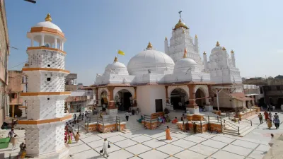 krishna janmashtami 2023  देशभर में फेमस हैं श्री कृष्ण के ये 10 मंदिर  दर्शन मात्र से पूरी होती हैं सारी मनोकामना