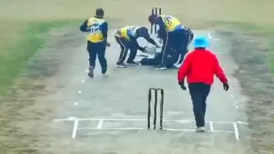 नोएडा   क्रिकेट मैदान पर आया बल्लेबाज को हार्ट अटैक  cpr देने के बावजूद 34 वर्षीय प्लेयर की मौत