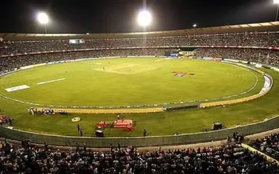 ind vs aus   फ्लड लाइट में खेला गया भारत आस्ट्रेलिया का चौथा टी20 मैच  रायपुर स्टेडियम पर 3 16 करोड़ रुपए का बिजली बिल बकाया
