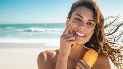केवल धूप से ही नहीं चेहरे पर होने वाली इन परेशानियों से भी बचाती है sunscreen