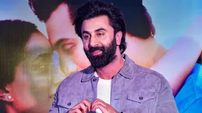 ranbir kapoor  सौरभ गांगुली नहीं 11 साल से इस महान हस्ती की बायोपिक पर कर रहे हैं एक्टर काम