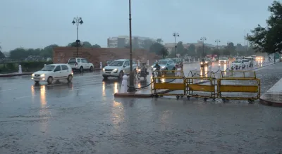 राजस्थान में कई जगह बारिश  अलवर में गिरे ओले  8 मई के बाद थमेगा बरसात और आंधी का दौर 