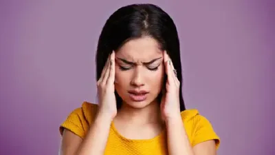 कहीं आप भी तो नहीं हैं migraine के शिकार  जाने क्या है लक्षण और इसके कारण