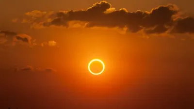 surya grahan 2024   साल के पहले सूर्य ग्रहण पर बरते ये सावधानियां  दिन में छा जायेगा काला अंधेरा