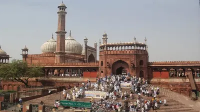 दिल्ली की जामा मस्जिद के पास फायरिंग  एक की मौत  अलर्ट पर पुलिस