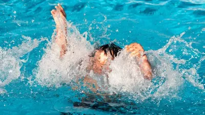 alwar  स्विमिंग पूल में डूबने से युवक की मौत  तैराकी के दौरान रखें इन 7 बातों का ध्यान