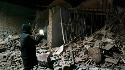 चीन में भूकंप ने मचाई तबाही  116 लोगों की मौत  6 1 तीव्रता के झटकों से मलबे का ढेर गईं बड़ी इमारतें