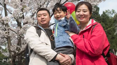 चीन में बिना शादी बच्चे पैदा करने की मंजूरी मिली  महंगी शादियों पर भी लगाई रोक  