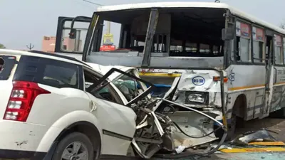 श्रीगंगानगर में दर्दनाक हादसा  रोडवेज बस और कार की भिड़ंत में एक ही परिवार के चार लोगों की मौत