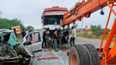 राजस्थान में सड़क पर मौत का तांडव  3 जिलों में दिखा तेज रफ्तार का कहर  कहीं भिड़ी कार बस तो कहीं फटा टायर