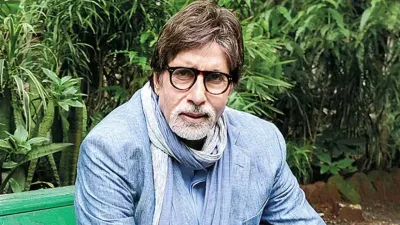 अमिताभ बच्चन ने अपने फैंस को दी चेतावनी  जलसा के गेट पर ना पहुंचे