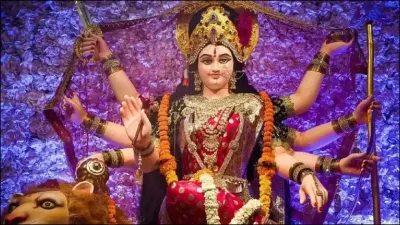 shardiya navratri 2023  नवरात्रि में पहली बार व्रत रख रहे हैं तो इन बातों का खास ध्यान रखें  मां दुर्गा प्रसन्न होकर भर देंगी खुशियों की झोली