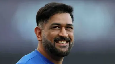 ms dhoni birthday  42 साल के हुए हेलिकॉप्टर सिक्सर किंग धोनी  डेब्यू मैच में pak के खिलाफ बरपाया था कहर